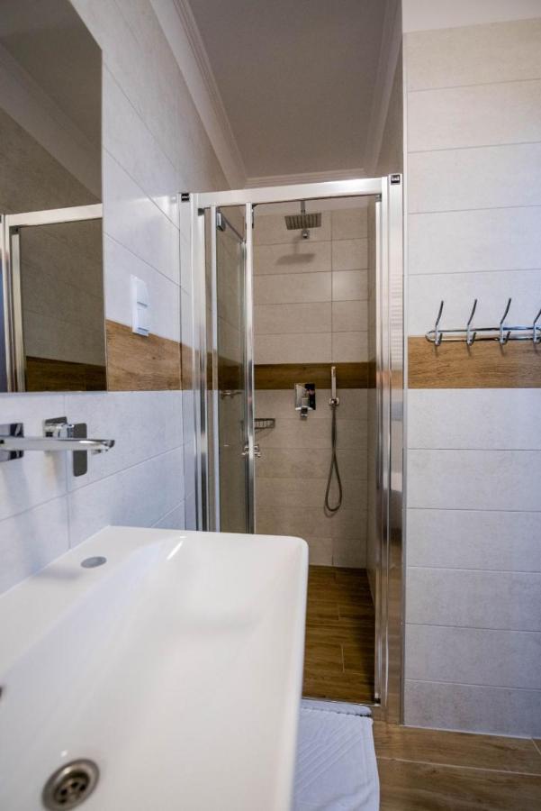 Hotel Palacowa Narol Luaran gambar
